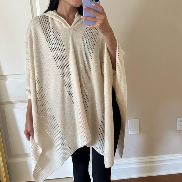Anthropologie Sweaters - OSFA Anthropologie Sleeping On Snow Hooded Knit Cape Shrug Poncho Sweater
